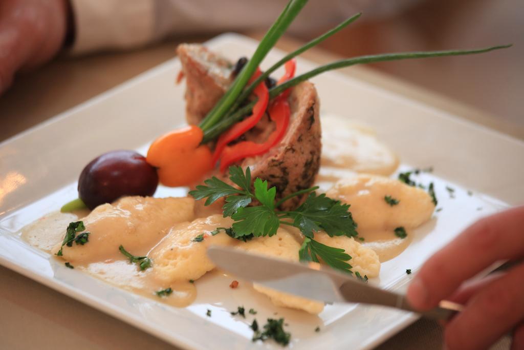 Hotel Cieplice Medi & Spa Jelenia Góra Екстериор снимка