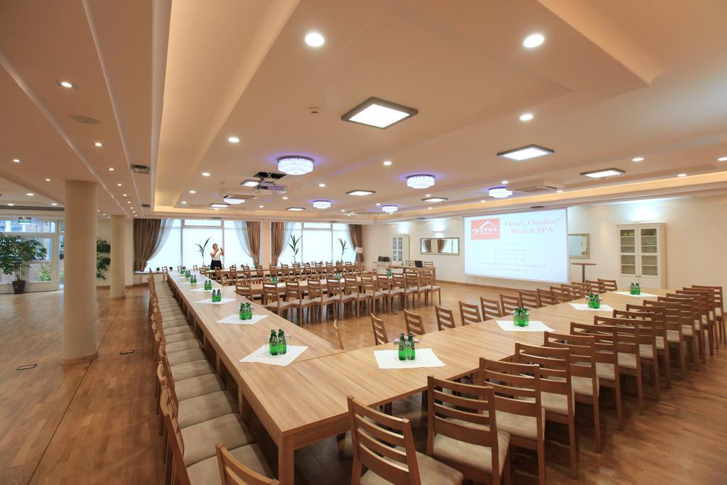 Hotel Cieplice Medi & Spa Jelenia Góra Екстериор снимка