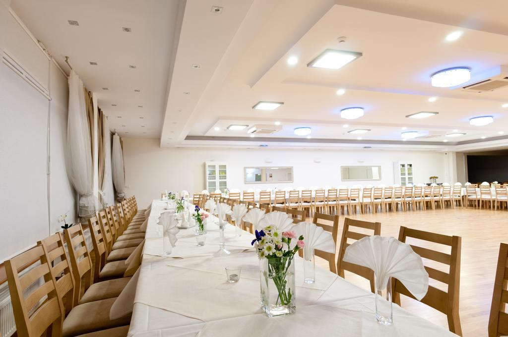Hotel Cieplice Medi & Spa Jelenia Góra Екстериор снимка