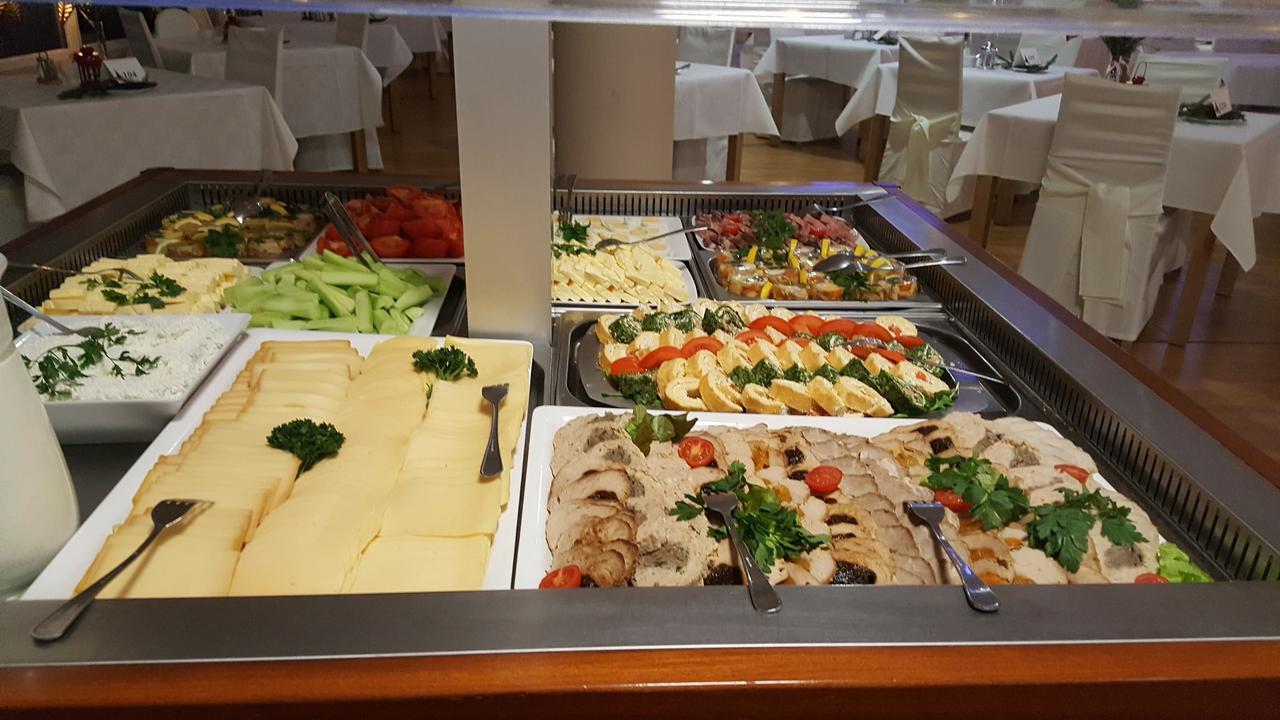 Hotel Cieplice Medi & Spa Jelenia Góra Екстериор снимка