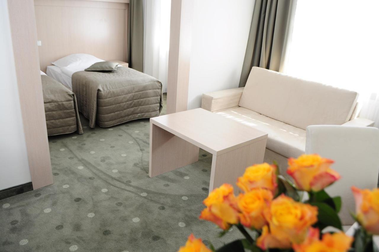 Hotel Cieplice Medi & Spa Jelenia Góra Екстериор снимка